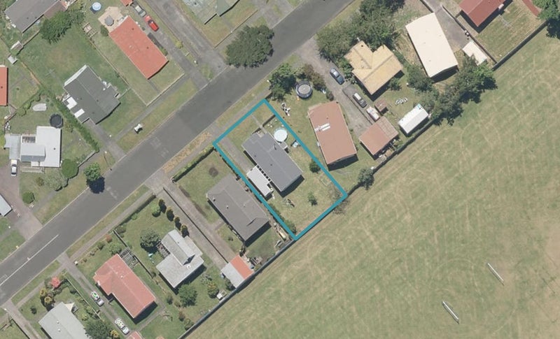 40 Wembley Place, Whanganui East, Whanganui - Carousel 1
