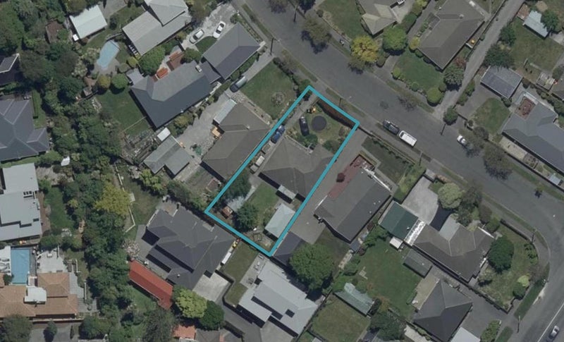 5 Sevenoaks Drive, Bryndwr, Christchurch - Carousel 1