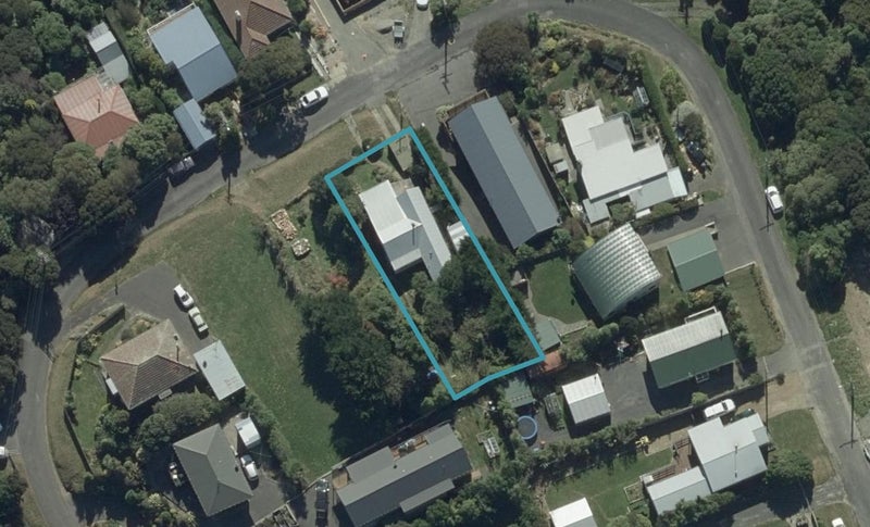 42 Oxley Crescent, Broad Bay, Dunedin - Carousel 1