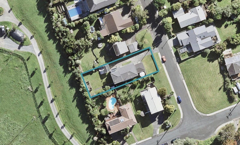 4 Valerie Crescent, Albany - Carousel 1