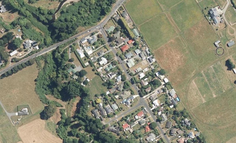12 MacLaren Street, Maymorn, Upper Hutt - Carousel 1