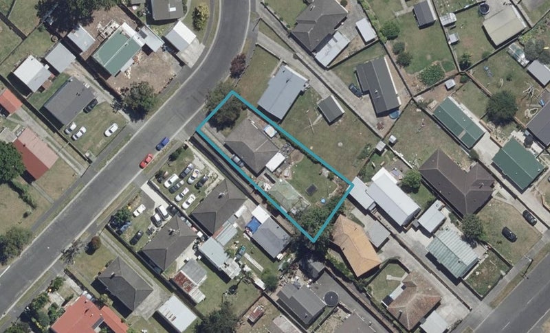 30 Rawlings Street, Bader, Hamilton - Carousel 1