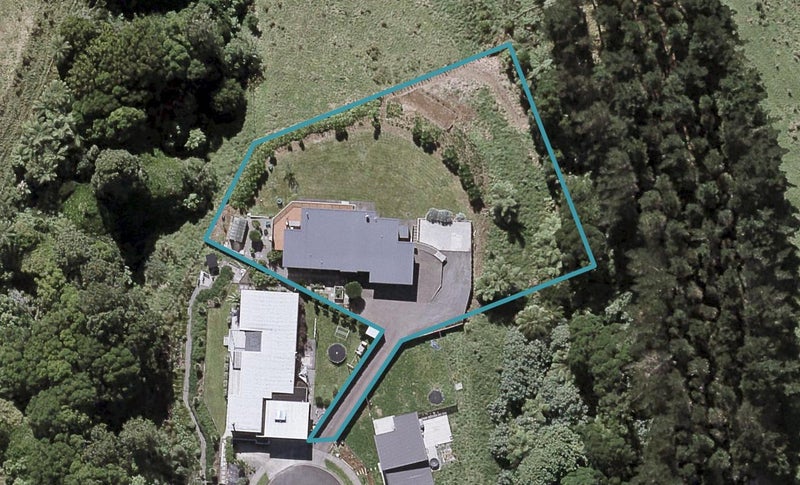 8A Dunbar Place, Highlands Park, New Plymouth - Carousel 1
