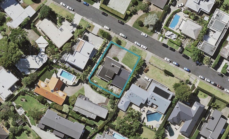 1/14 Lake View Road, Takapuna, Auckland - Carousel 1