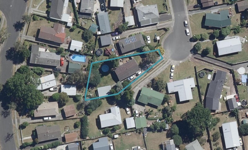 6 Norfolk Place, Pukete, Hamilton - Carousel 1
