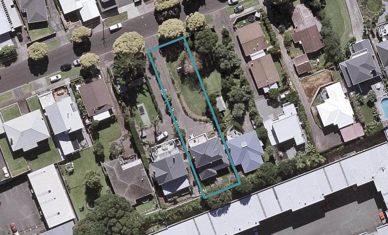 22 McLean Street, Strandon, New Plymouth - Carousel 1