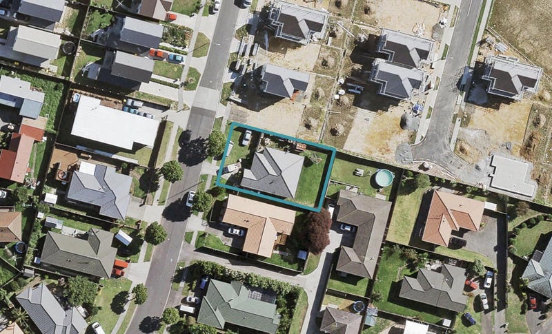 21 Kaimoana Street, Weymouth, Auckland - Carousel 1