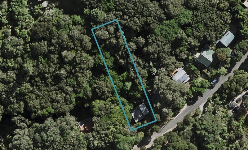 25 Hekerua Road, Oneroa, Waiheke Island - Carousel 1