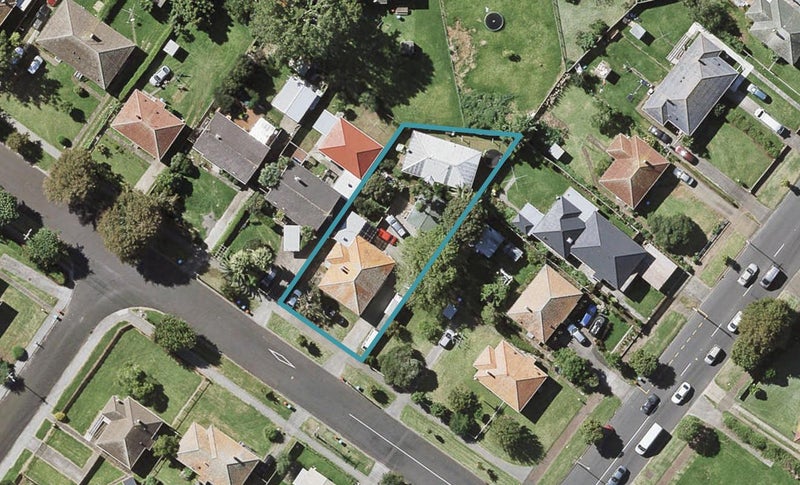 41 Stewart Avenue, Panmure, Auckland - Carousel 1
