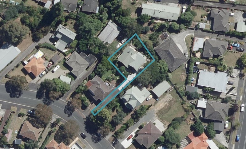 10A Ridout Street, Maeroa, Hamilton - Carousel 1