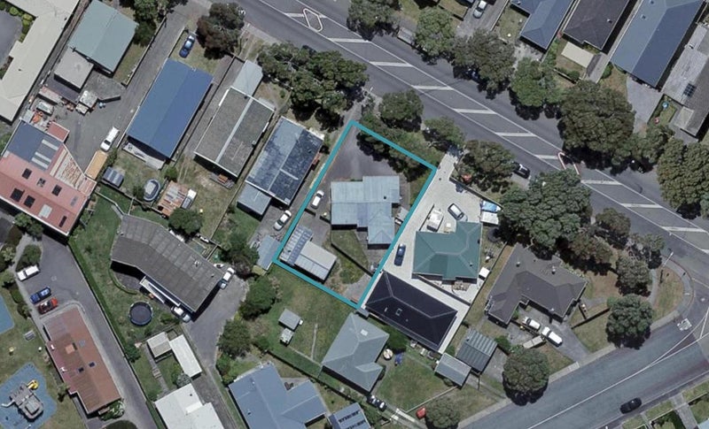 100 Miramar Avenue, Miramar, Wellington - Carousel 1