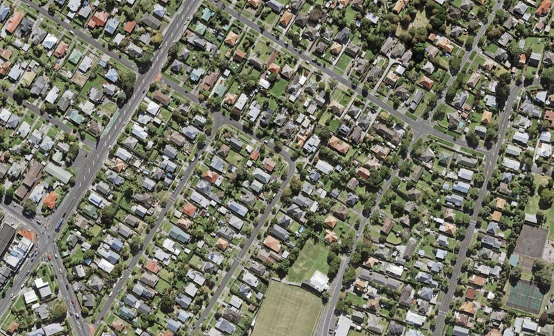 1 Huntingtree Avenue, Sandringham, Auckland - Carousel 1