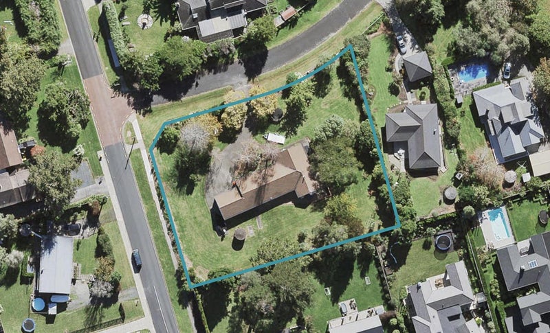 1 Faith Grove, Greenhithe, Auckland - Carousel 1