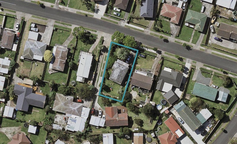15 Maytime Street, Clover Park, Auckland - Carousel 1