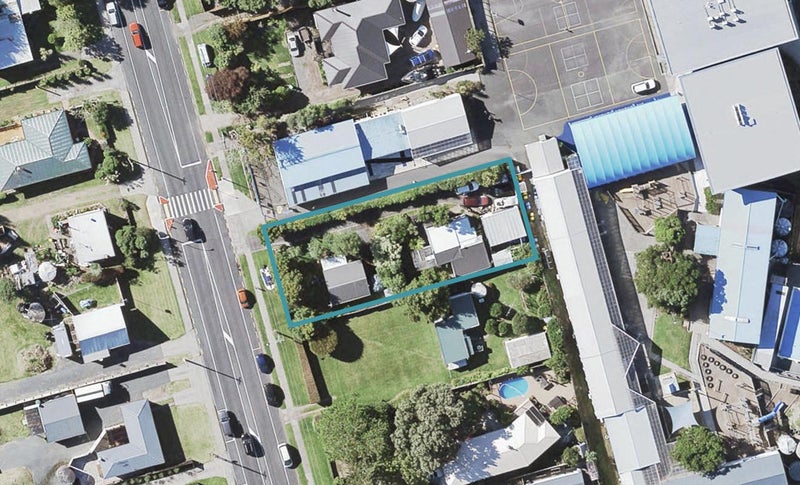 15 Wakelin Road, Beachlands, Auckland - Carousel 1