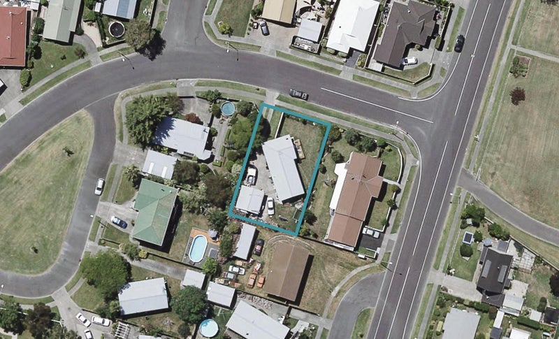 3 Townshend Crescent, Greenmeadows, Napier - Carousel 1
