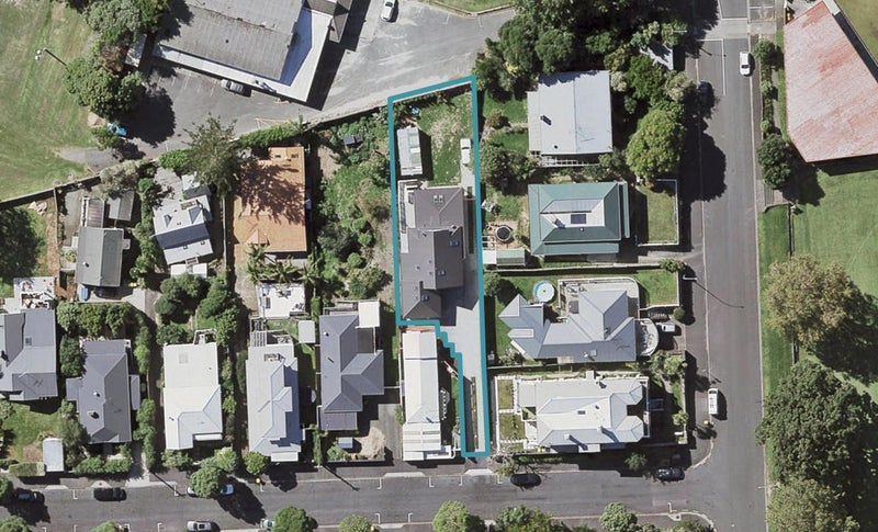 21 Burgess Road, Devonport, Auckland - Carousel 1