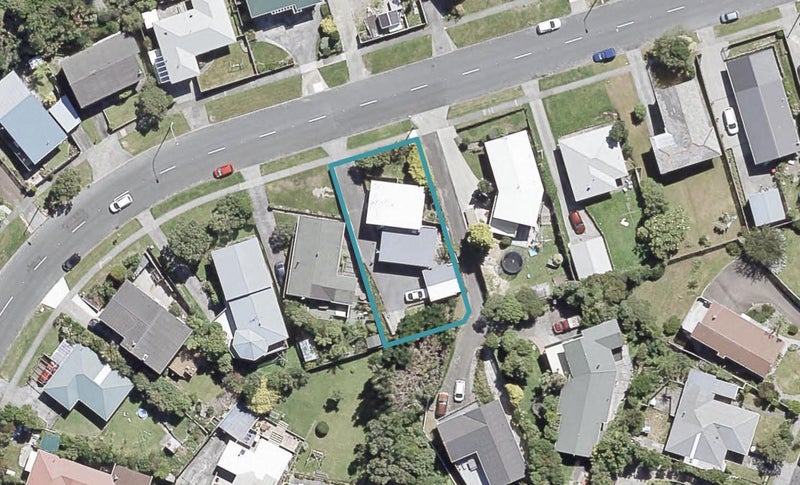 2/226 Dowse DR, Maungaraki, Lower Hutt - Carousel 1