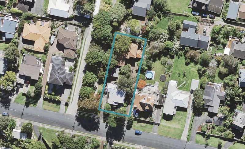 1/71 Island Bay Road, Beach Haven, Auckland - Carousel 1