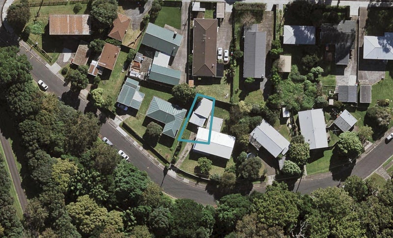 4B Rydal Drive, Mount Wellington, Auckland - Carousel 1