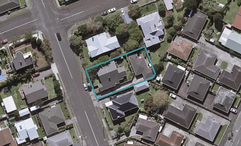 15A Sanders Avenue, Westown, New Plymouth - Carousel 1
