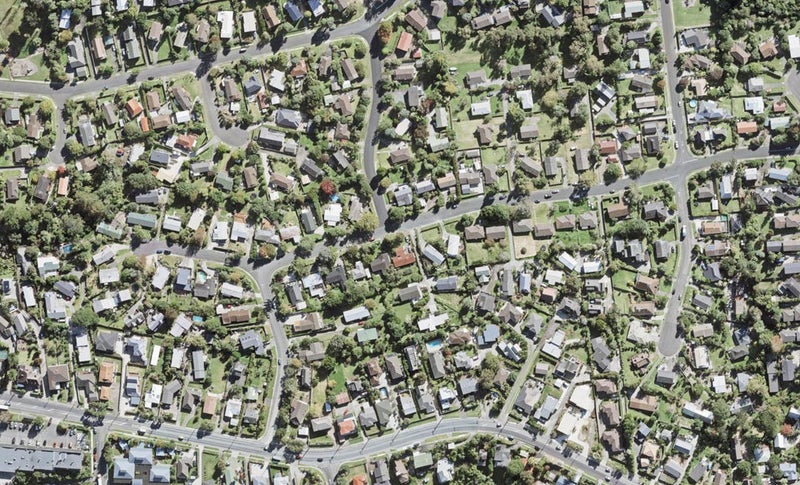 20 Nor'East Drive, Northcross, Auckland - Carousel 1