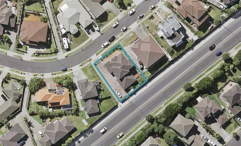 29 Ballymore Drive, Pinehill, Auckland - Carousel 1