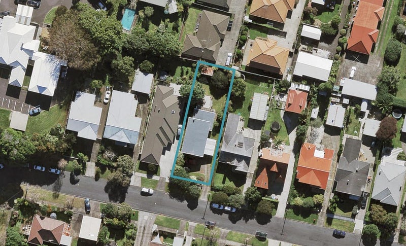 32 Boyd Avenue, Royal Oak, Auckland - Carousel 1