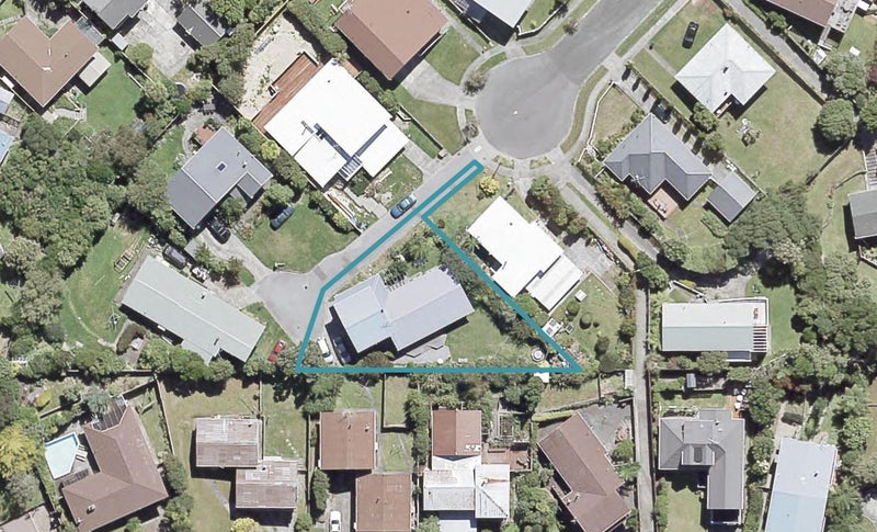 12 Cherry Blossom Grove, Maungaraki, Lower Hutt - Carousel 1