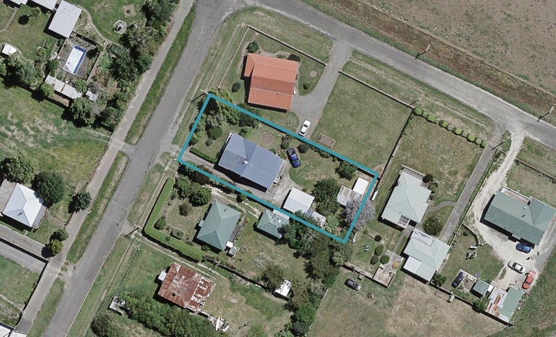 12 Saint Clair Street, Takapau - Carousel 1