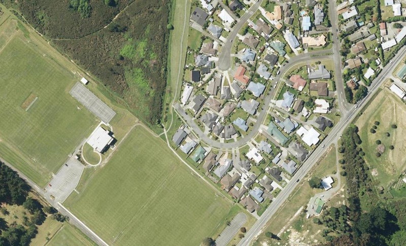 21 Admiralty Place, Waikawa, Picton - Carousel 1