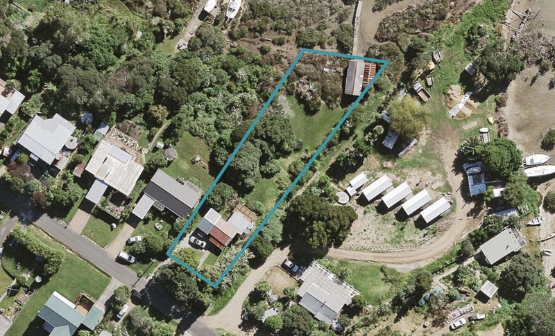 29 Shelly Beach Road, Surfdale, Waiheke Island - Carousel 1