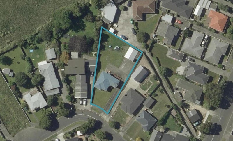 21 Stirling Crescent, Hokowhitu, Palmerston North - Carousel 1