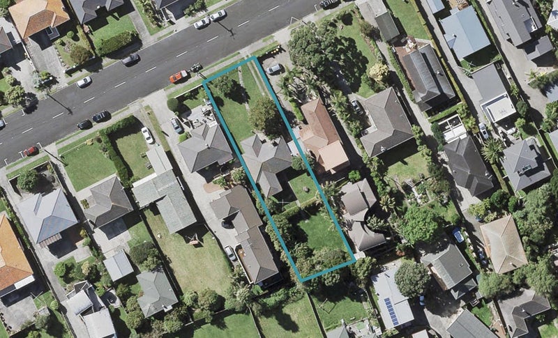 29 Williamson Avenue, Belmont, Auckland - Carousel 1