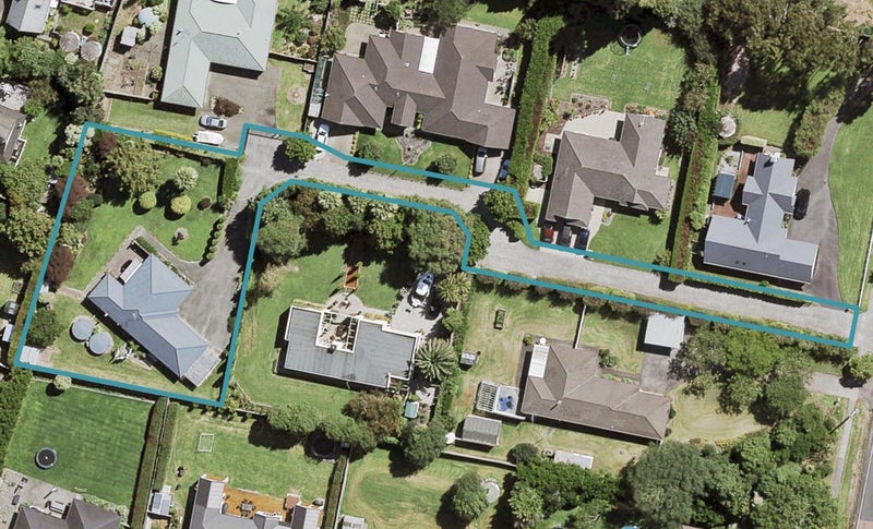 12 Station Road, Huapai, Kumeu - Carousel 1