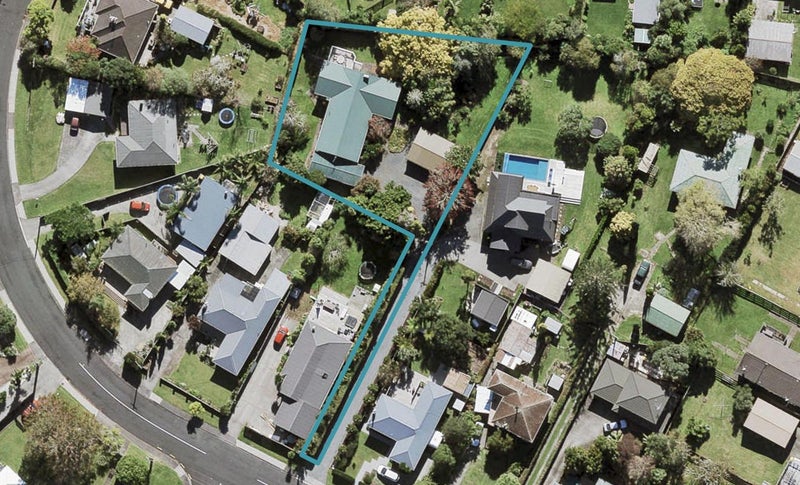69 Paetai Lane, Te Atatu Peninsula, Auckland - Carousel 1