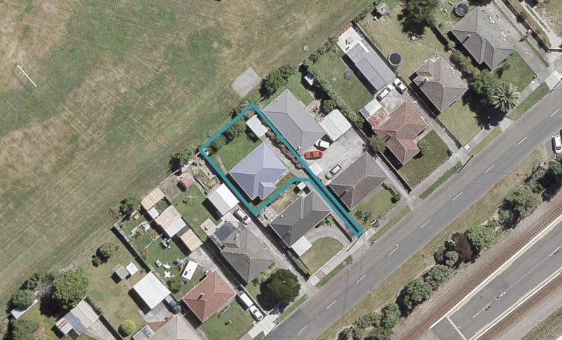 202A Oxford Terrace, Avalon, Lower Hutt - Carousel 1