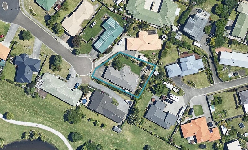 21 Larisa Grove, Papamoa Beach, Papamoa - Carousel 1