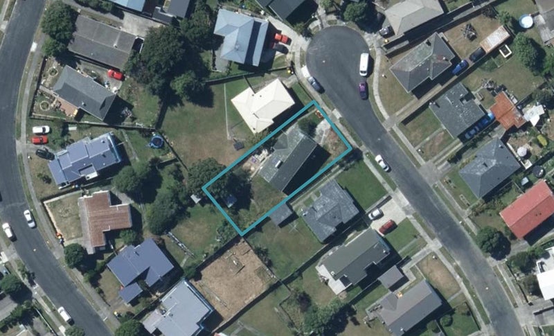 15 Stipulate Place, Ascot Park, Porirua - Carousel 1
