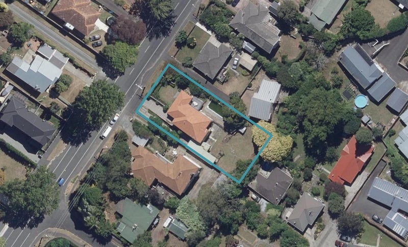 16 Masters Avenue, Hillcrest, Hamilton - Carousel 1