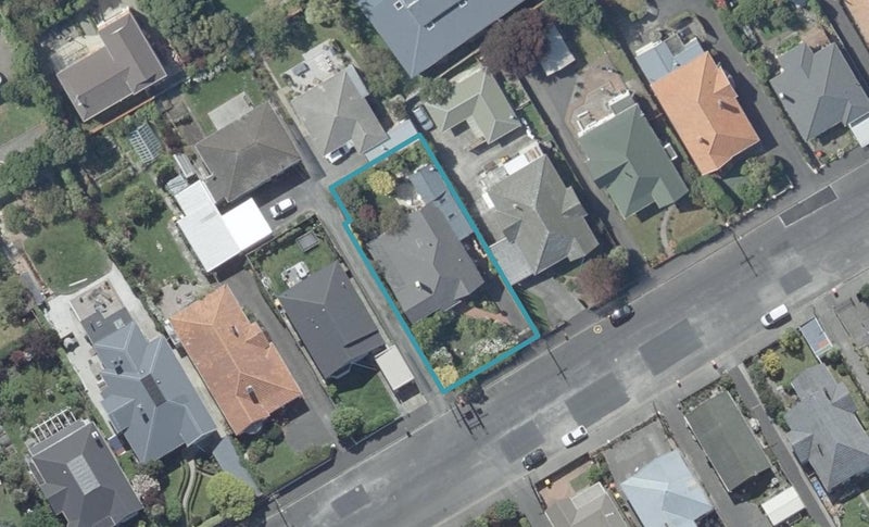 11B Coughtrey Street, Saint Clair, Dunedin - Carousel 1
