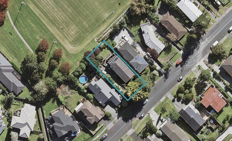57 Velma Road, Hillcrest, Auckland - Carousel 1