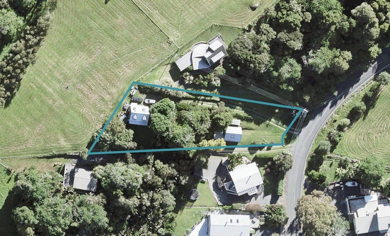 55 Baddeleys Beach Road, Warkworth - Carousel 1