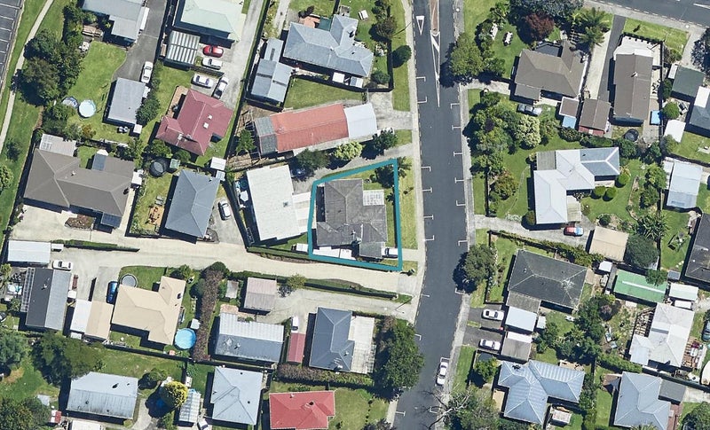 24A Queen Road, Bellevue, Tauranga - Carousel 1