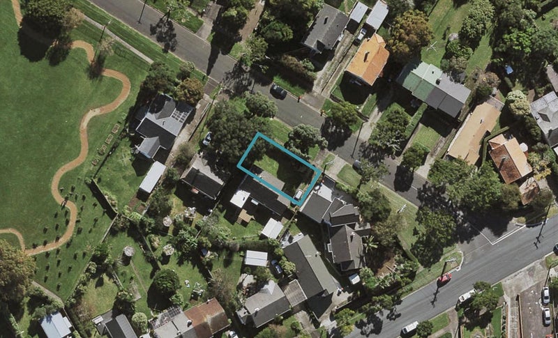 2A Maroa Road, One Tree Hill, Auckland - Carousel 1