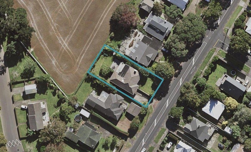 112 Campbell Road, One Tree Hill, Auckland - Carousel 1