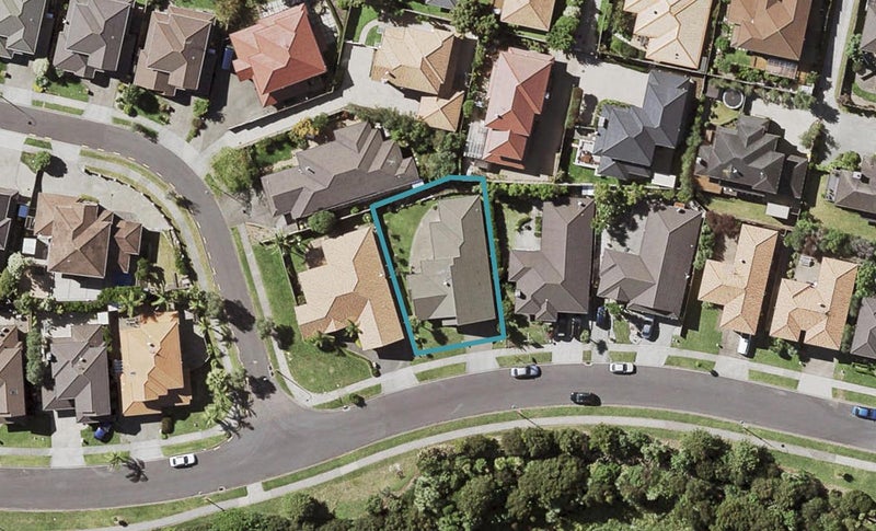 86 Cyril French Drive, Flat Bush, Auckland - Carousel 1