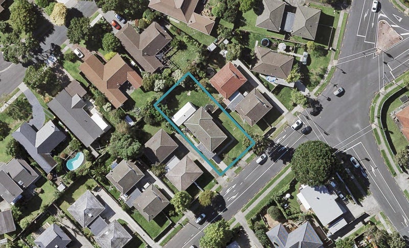 5 Fortunes Road, Half Moon Bay, Auckland - Carousel 1