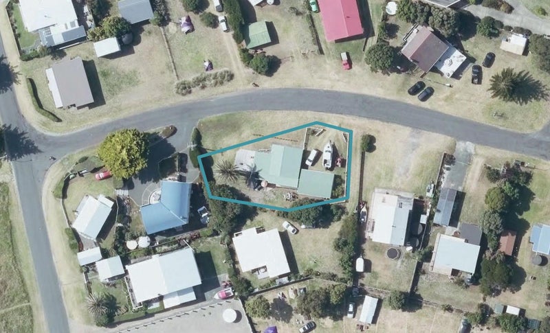 4 Kahawai Street, Māhia - Carousel 1