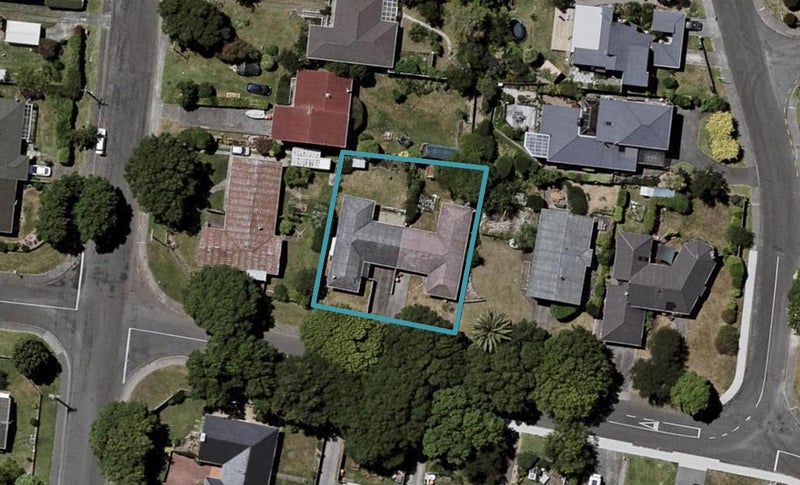 2/44 Tui Road, Raumati Beach, Paraparaumu - Carousel 1